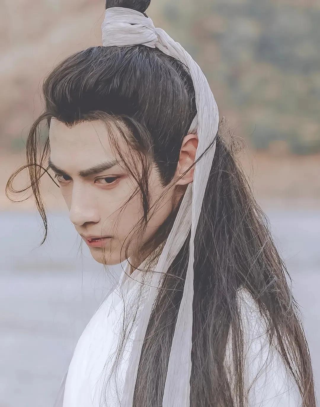 李现李现鹿晗这张也很有感觉,像矜贵男∩僖,鹿