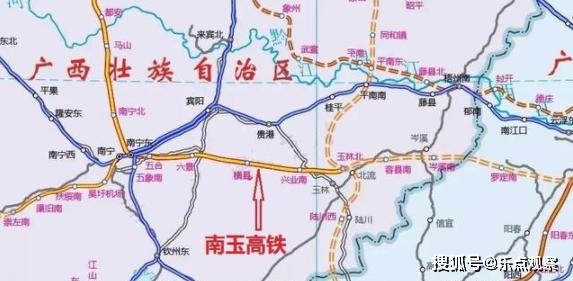 这一条高铁线路就是南玉高铁,它是由南宁出发,然后经过青秀区,六景