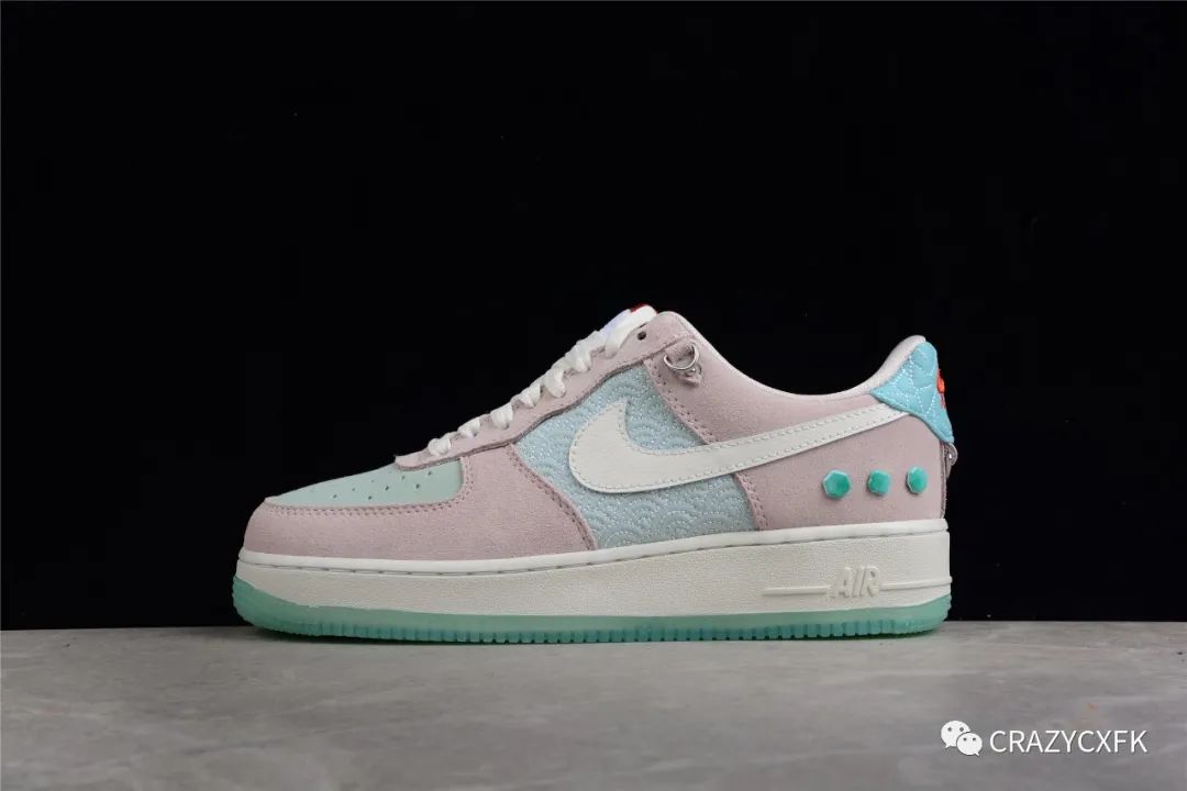 耐克虎年玉粉空军一号nikeairforce1shapelessformlesslimitless