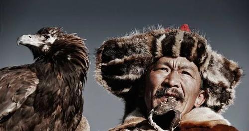 因为从西晋到唐朝,匈奴人后裔又先后建立了汉赵(屠各匈奴,北凉(铁弗