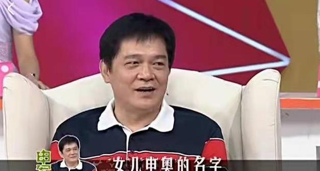 申军谊把对自己的期望全数寄托在女儿身上,为此可以看出,申奥对申军谊