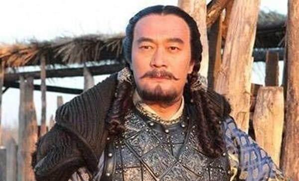 韩德让的父亲名叫韩匡嗣,深受耶律阿保机宠信,历任彰武军节度使,尚书