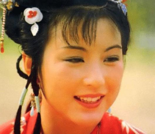 陈格虽然不是太过出名但也出演过不少作品,《水乡三月天》,《画中情》