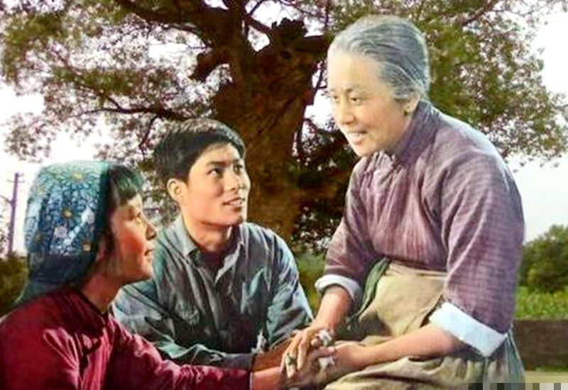 80岁老演员尤嘉,《枯木逢春》苦妹子,曾与达式常合作,今无音讯_尤赐圻