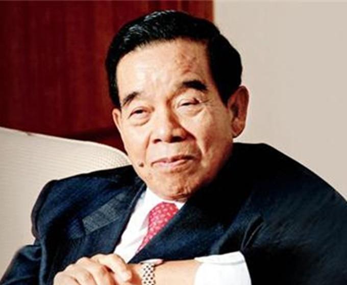 原创郑裕彤担心儿子败光家产花千亿盖楼房租足够几代人挥霍