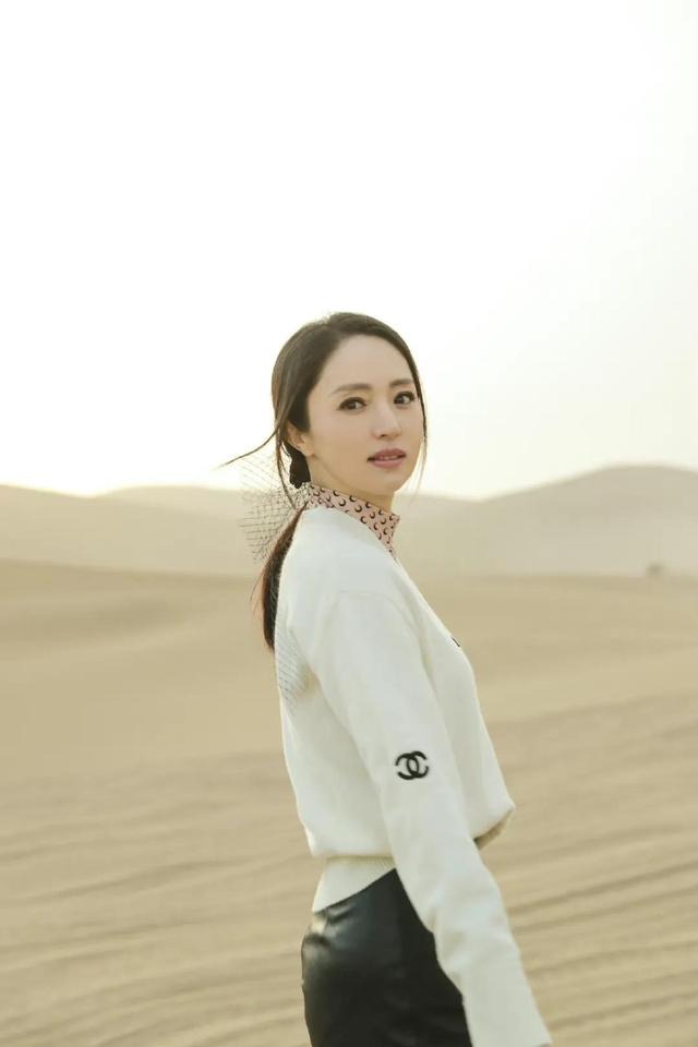 这就是童年女神董璇的魅力吧