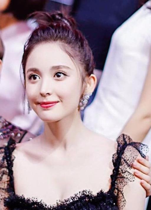 女港星17岁照:蔡少芬也是杏脸清纯美少女,看到赵雅芝我沦陷了_娜扎_刘