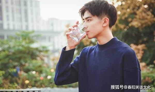 原创十二星座男谁最听老婆的话第一名和最后一名相差太大