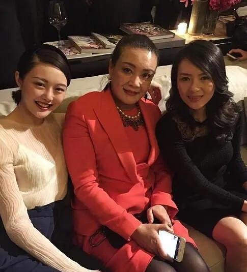 "京城四少"汪小菲妈妈张兰,儿媳是大明星,62岁却要重新创业_女强人