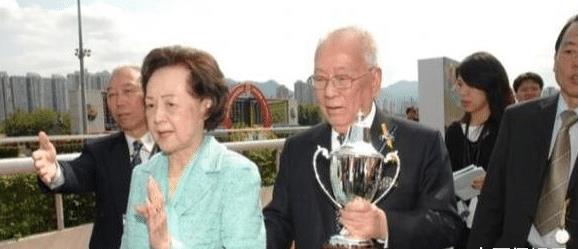 简剑勋:许晋亨是她儿子,被老公宠一生,更想刘嘉玲何超琼做儿媳_许世勋