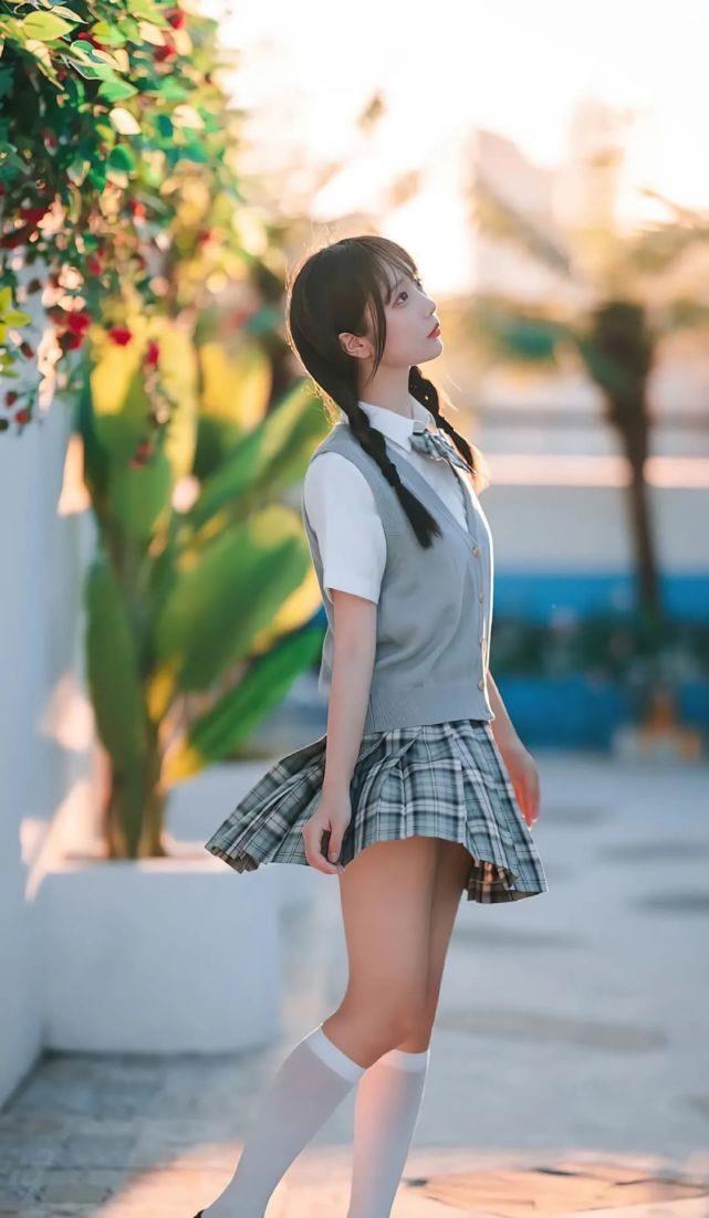 原创甜甜的小姐姐壁纸系列