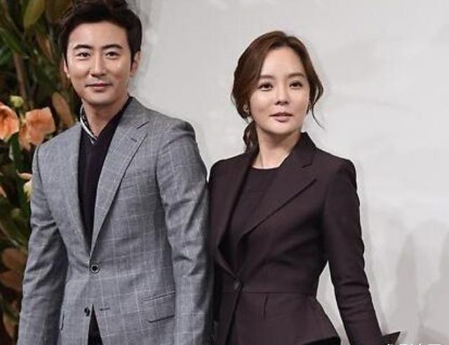 原创蔡琳晒2岁儿子近照被曝与老公高梓淇2年无互动婚姻状况成谜