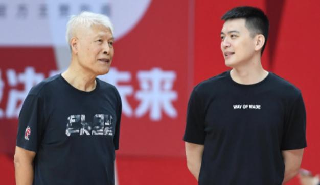 他也到了安享晚年的年龄,此前辽宁省体育局,已经把吴庆龙和李晓勇等人