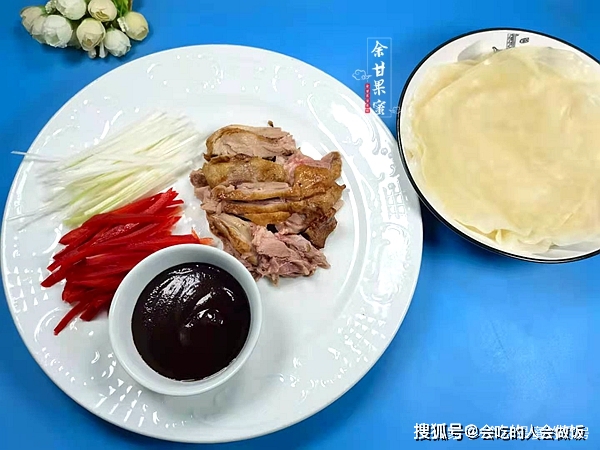 想吃烤鸭自己做,鲜香味美不油腻,加点蔬菜面皮,都不够吃了_烤制