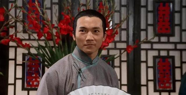 邹兆龙饰演的大反派常威,这应该是姚兆龙塑造得最成功的一个角色了吧
