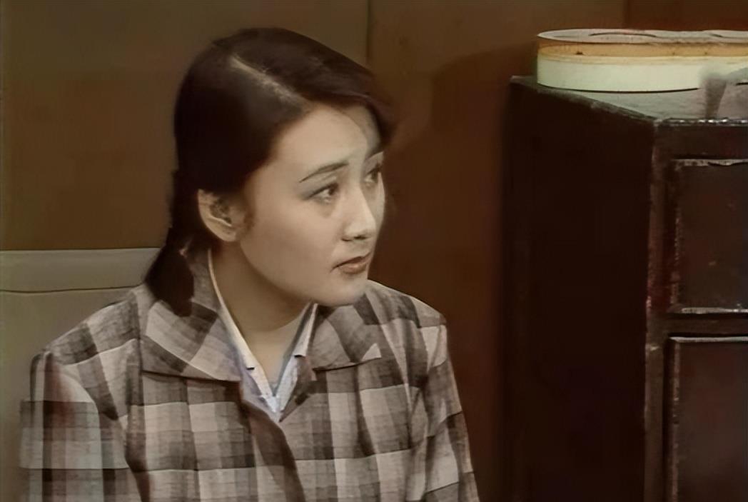 01 张凯丽(饰演刘慧芳)如今,距离《渴望》播出已经有三十余年了,当年