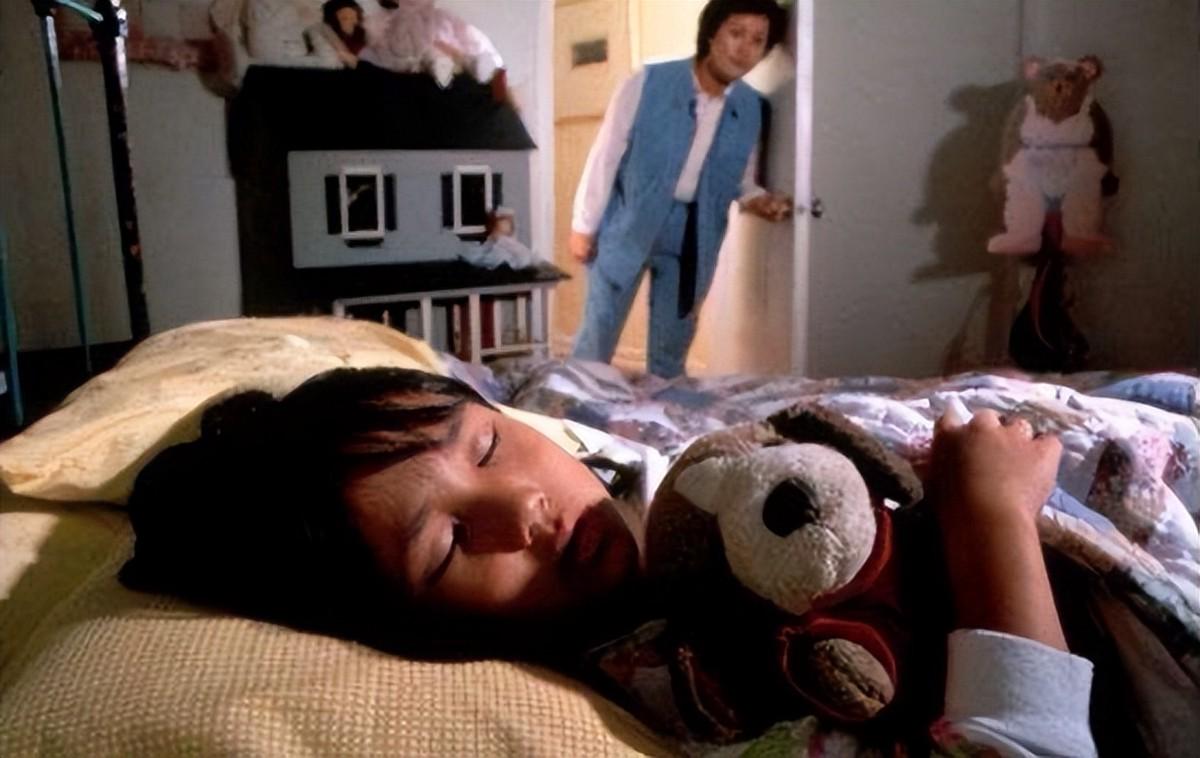 孩子到底几岁独立睡觉最合适？3岁、5岁都不对,很多父母都搞错了
