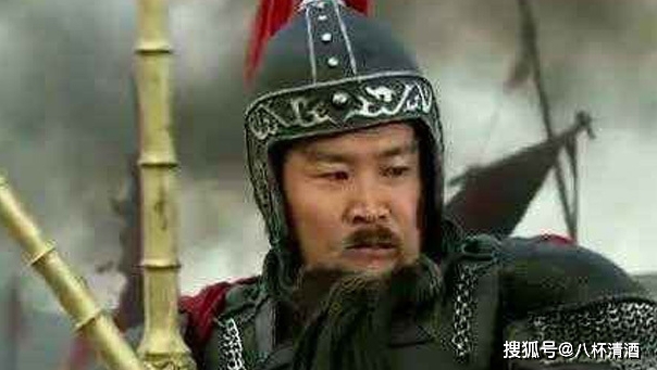 宋江的心腹将领,他中过武举,武艺平平未曾立功,但排