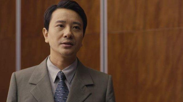 涂志强死后,水哥和骆士宾让周秉昆给郑娟娘儿俩送钱,促成了周秉昆与
