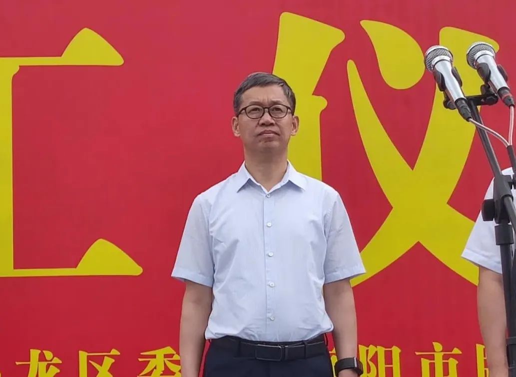 卧龙区委书记吕志刚宣布开工令,区委副书记,区长杜勇,区领导李廷武,徐