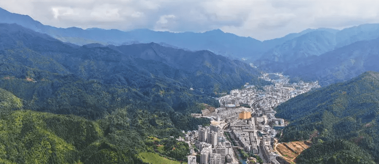 四面环山,空气太好,住得太舒服_金秀县_旅游_桐木镇