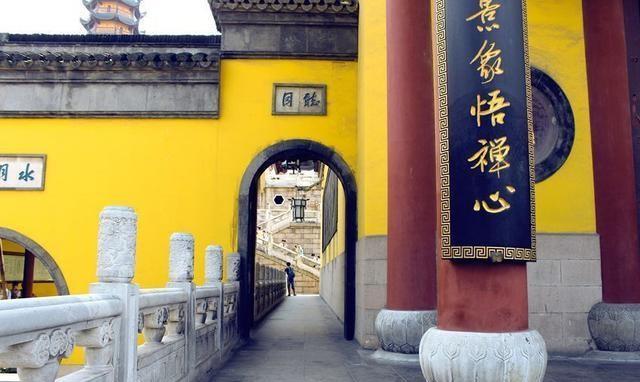 1423年,离京14年的胡濙回宫交旨,对朱棣说:建文