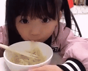 很多孩子每天吃好几碗_simon_omega-_食物