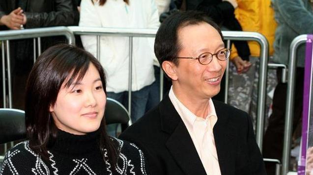 原创被老公宠13年的陈慧珊为梁锦松放弃家庭后却成伏明霞手下败将