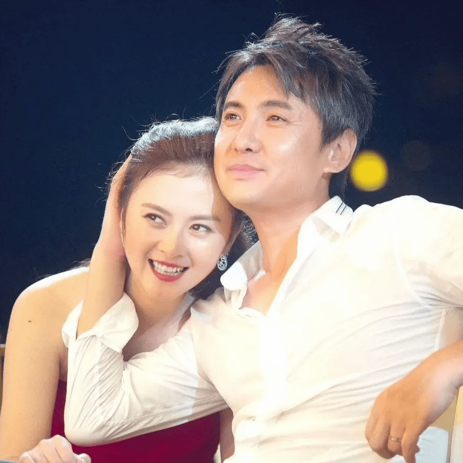 2015年,在沈腾和马丽一起参加《欢乐喜剧人》这档节目时,王琦惊喜现身
