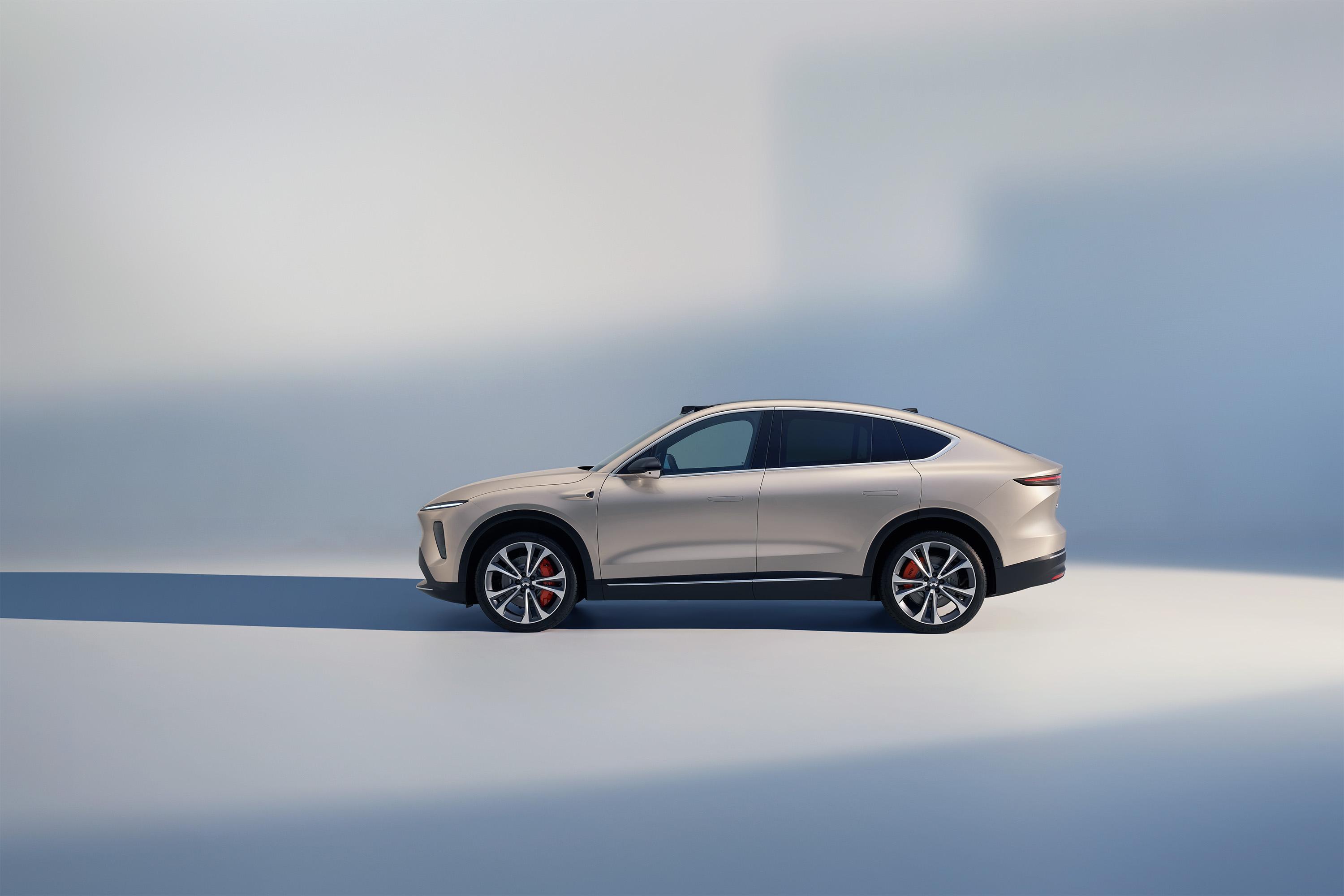 原创
蔚来ES8和EC7上市!蔚来明年销量超雷克萨斯,是不是在吹牛?14 原创
蔚来ES8和EC7上市!蔚来明年销量超雷克萨斯,是不是在吹牛?14