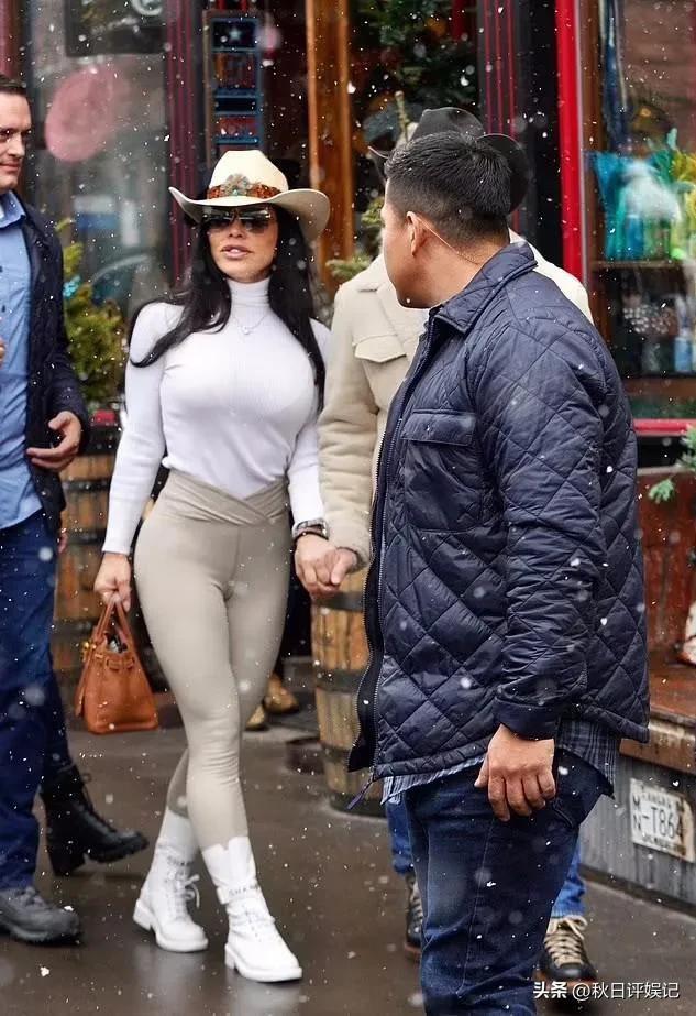 ����������ͷ����ѩ�ȼٵ��׸���ʹ������Ŀ��ģ��ֹ� ...