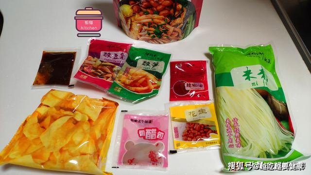 特地跑一趟超市就为囤那货，例如便面好吃，老公：餐具不合错误味不香