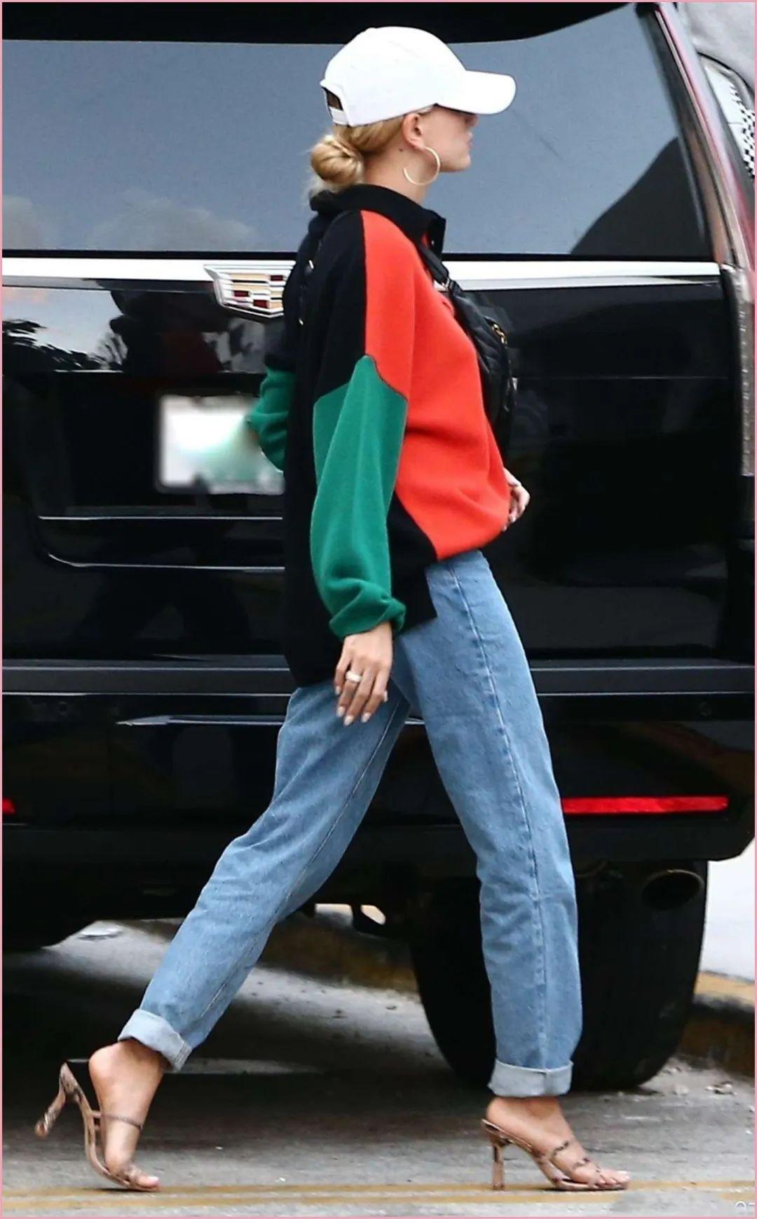 出街即炸街，Hailey Bieber 的大佬式私服