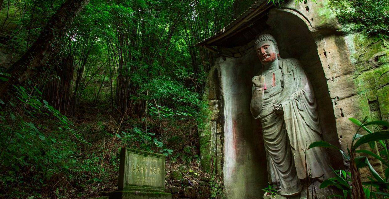 四川那座寺庙，武则天亲赐其名，新罗太子曾在此修行，门票免费