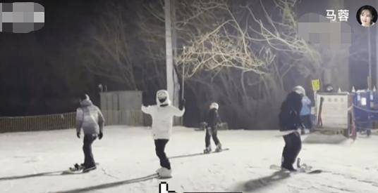 ����ϡ��ɹ���ӣ���10����ӻ�ѩ�����ݻ���ȴ���������� ...