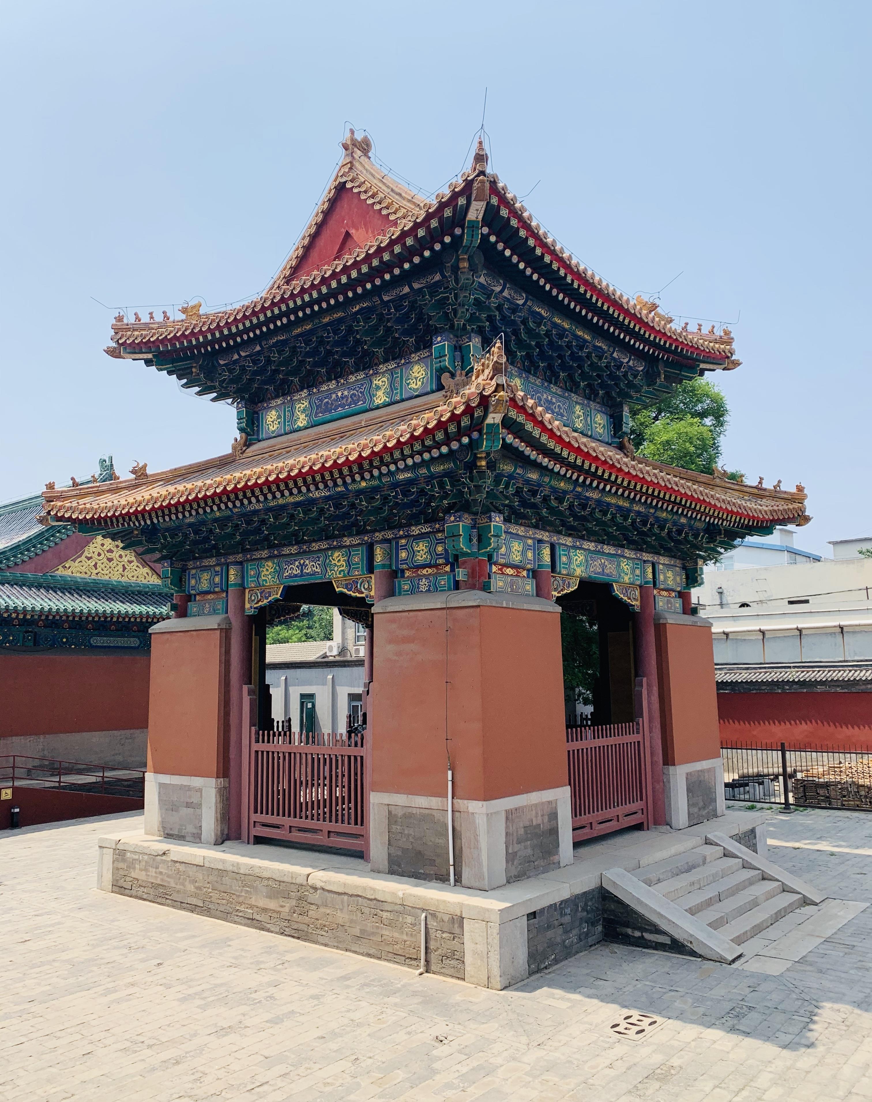 北京闹市那座奥秘寺院！供奉了188位皇帝灵位，为啥没有秦始皇？