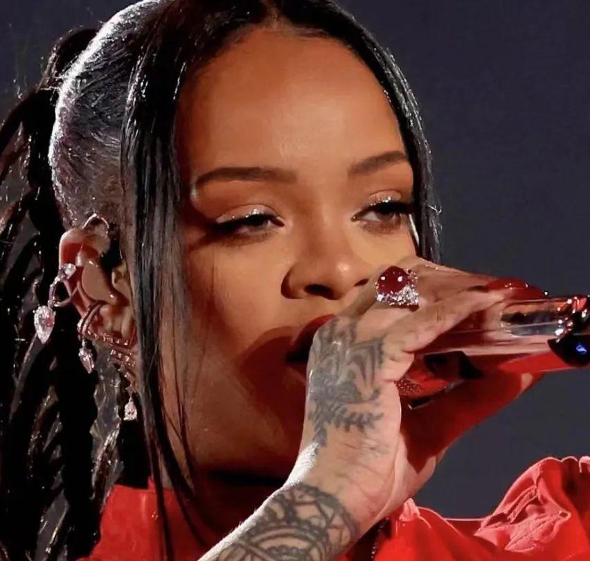 �ٹ���ͦ�жǳ����𱬣�����������ɳ���������