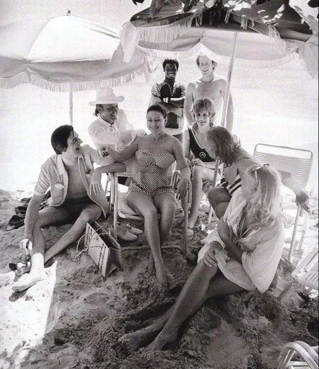 ����·�����͡����繫������Ů����������Щƽ���ġ������� ...