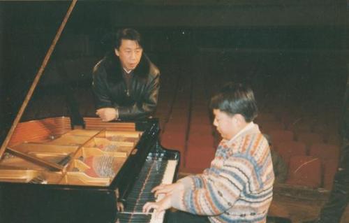 ��������Ȼ���ţ����������ֽ�����ɫ���׽������ټ����� ...