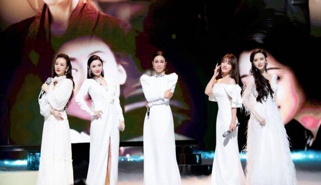 �Ű�֥�����ӳ���ˣ˧��Lucas�̾�ë��л�������ͣ��ܵ�Ҳ ...