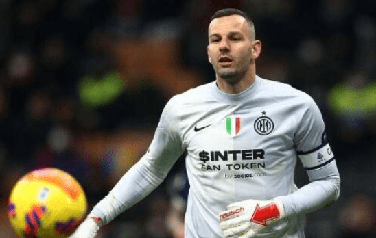 ����VS˹�������׷��ع⣺�����λ��B�������г������� ...