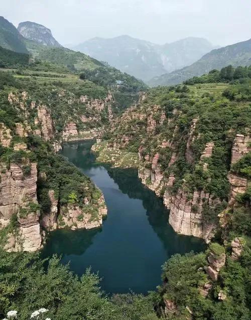 在新乡南太行山区有两个免费景区，一年四时都有美景，快保藏起来