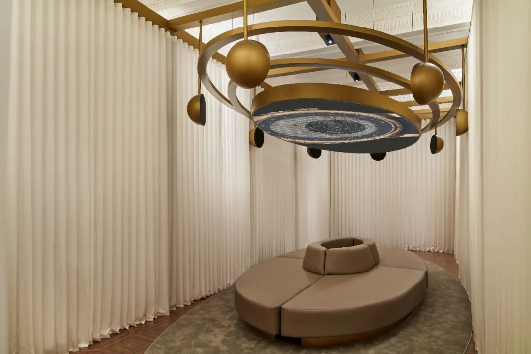 �ڰ�����԰,������ʫ���١��߼��Ʊ�֮��������