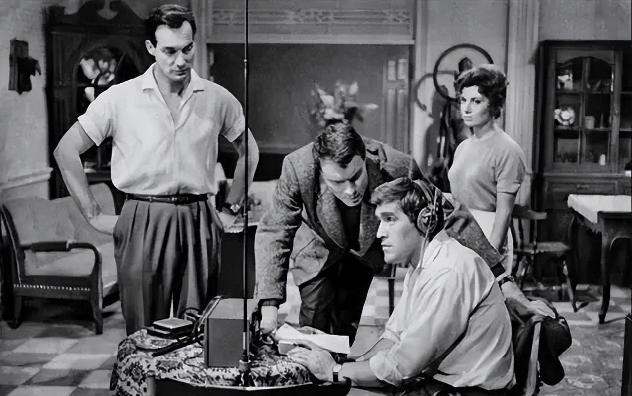 ����������������¶���ݺ��н���