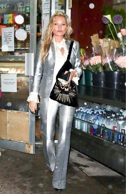 �𿨴�ɺ��ŦԼ���Ż��ƿ��࣬�Լ��������Ǵ���