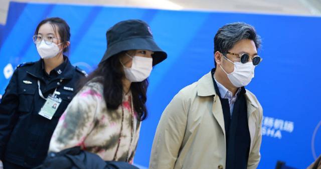 ������Я��ʫ������������Ů������ֱ�Ƹ��ף�һ���ݳ�Ʒ ...