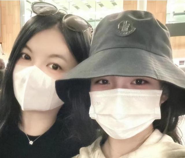 ������Я��ʫ������������Ů������ֱ�Ƹ��ף�һ���ݳ�Ʒ ...