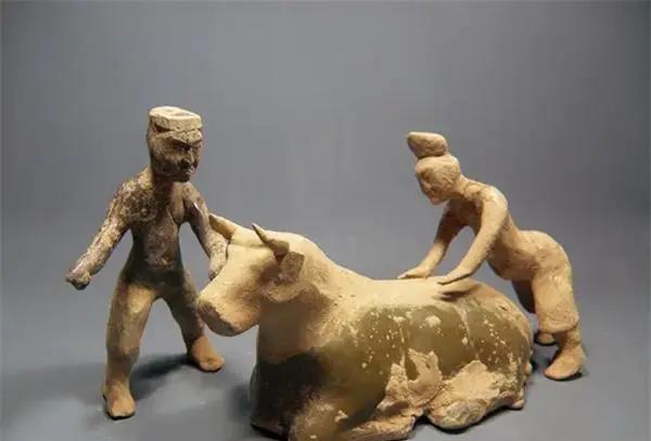 为什么古代人吃牛肉比吃猪肉要多？而现代人却是无猪肉不欢？