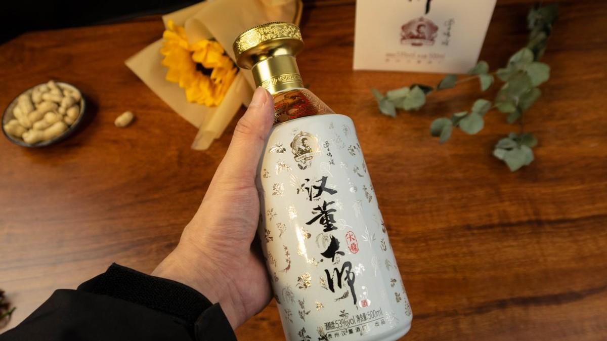 老一辈爱喝的那5款好酒，年轻人也爱喝，都是纯粮酿造，你喝过吗