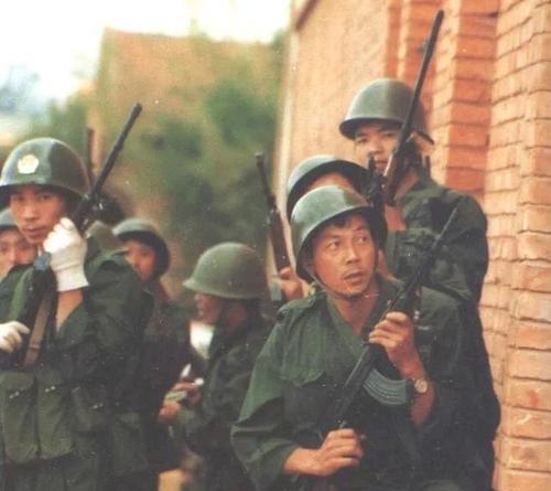 1992年平远街事务，三千武警围剿毒贩，缴获兵器弹药够配备一个团